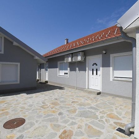 Relax Apartmani Kladovo Exterior foto