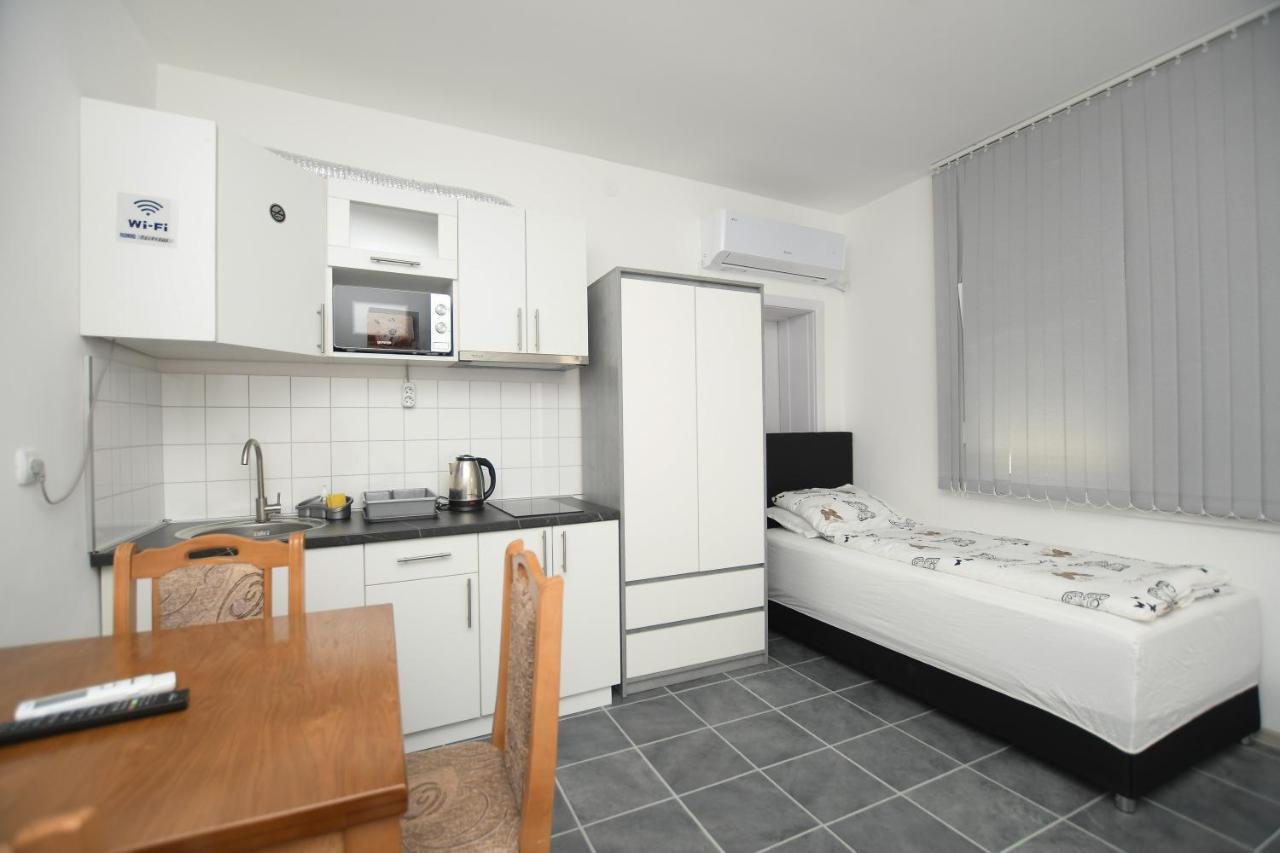 Relax Apartmani Kladovo Exterior foto